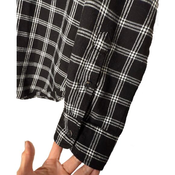Abercrombie Fitch Women's Soft Flannel Button Down Shirt Black White Plaid Check - Picture 4 of 7